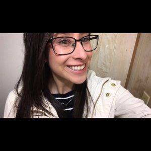 Meet your Posher, Brianna